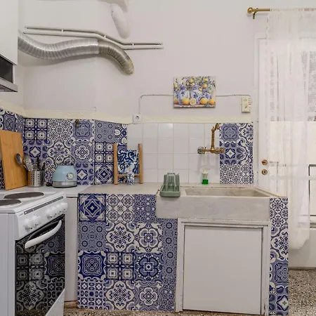 Julianna By Halu! - Unique 2-bedroom Thessaloniki